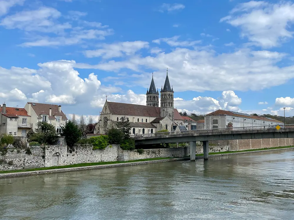 Fenêtres sur mesure à Melun (77000)